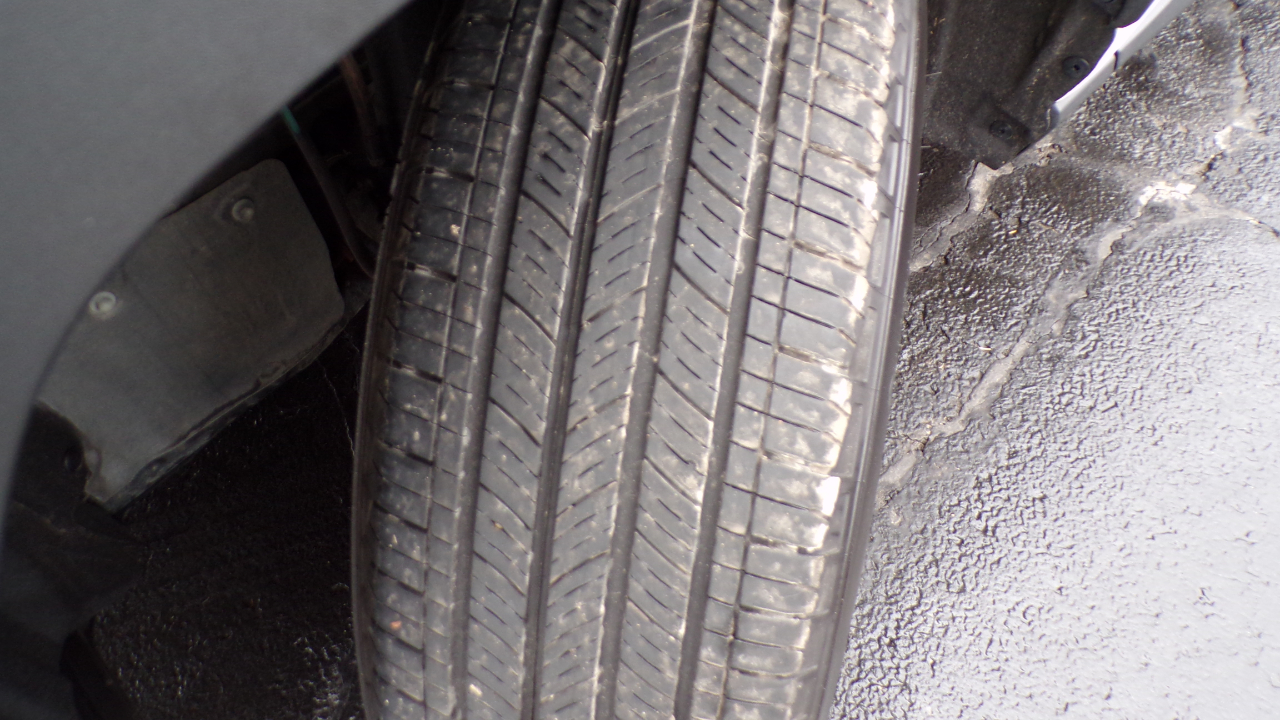 Toyota RAV4 XLE 2025