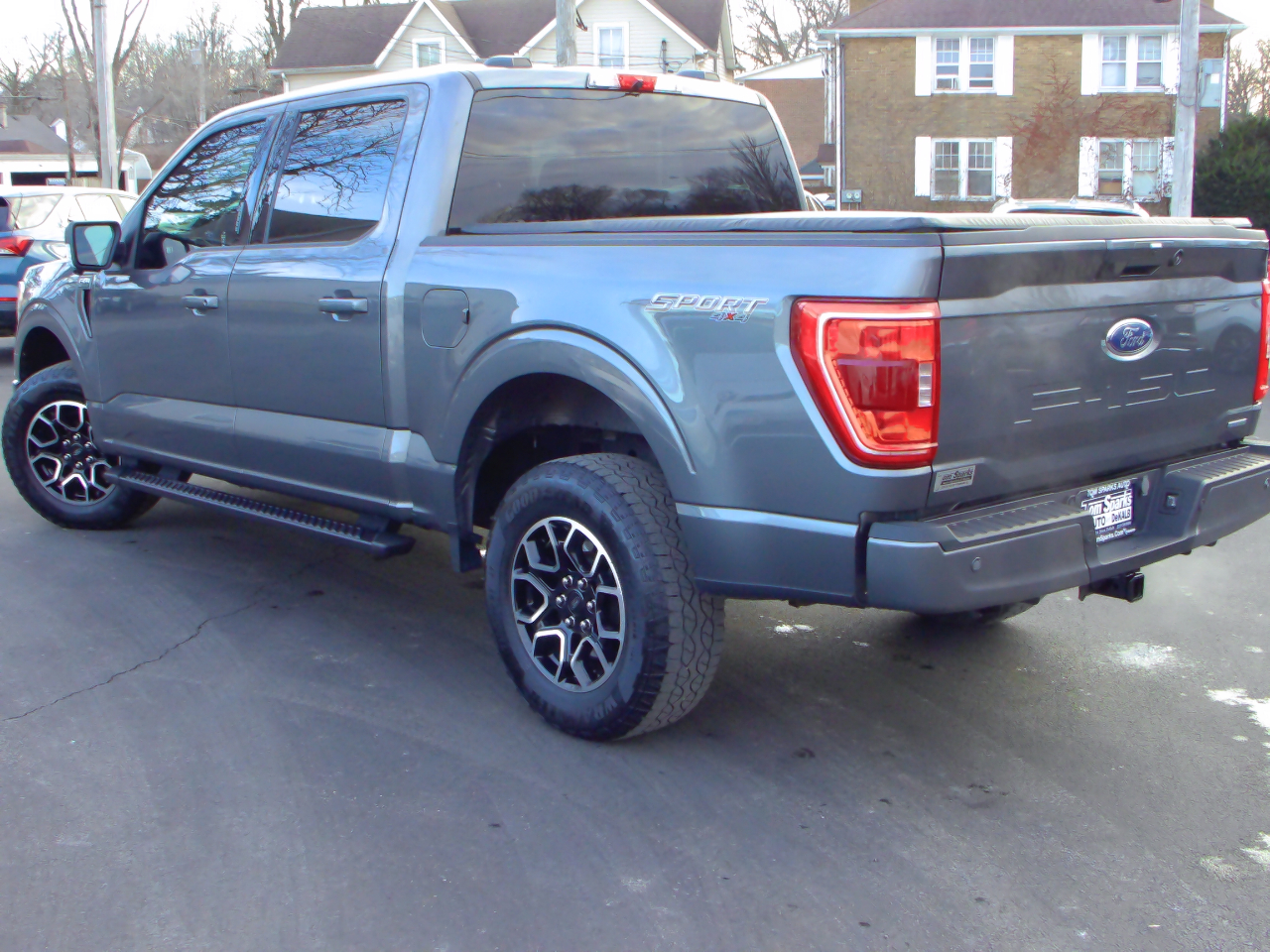 Ford F-150 XLT SuperCrew 5.5-ft. Bed 4WD 2023