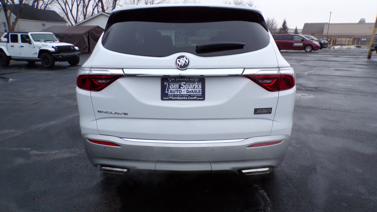Buick Enclave Essence 2023