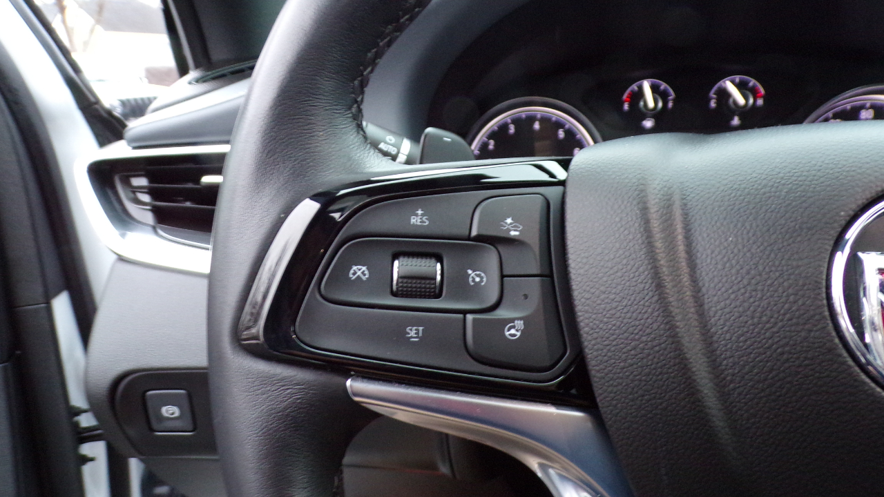 Buick Enclave Essence 2023