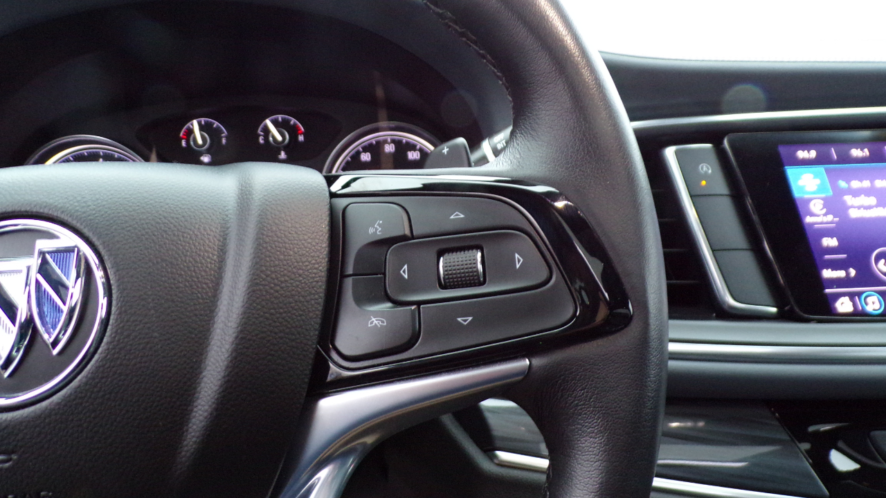 Buick Enclave Essence 2023