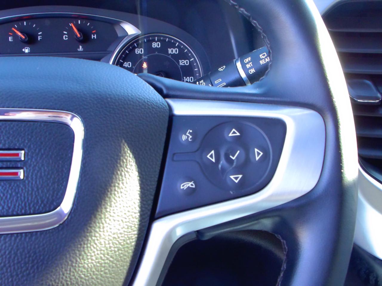 GMC Acadia FWD 4dr SLT 2023