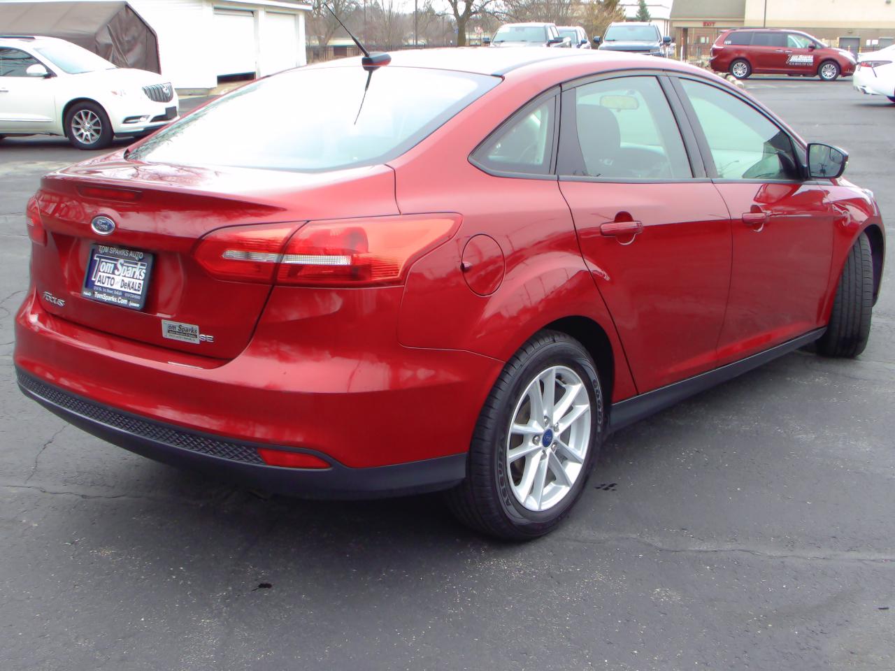 Ford Focus SE Sedan 2017