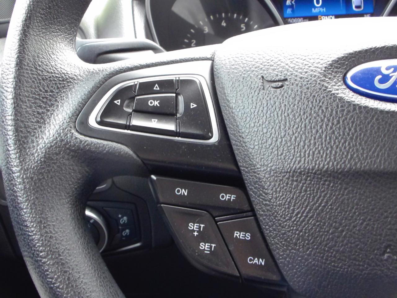 Ford Focus SE Sedan 2017