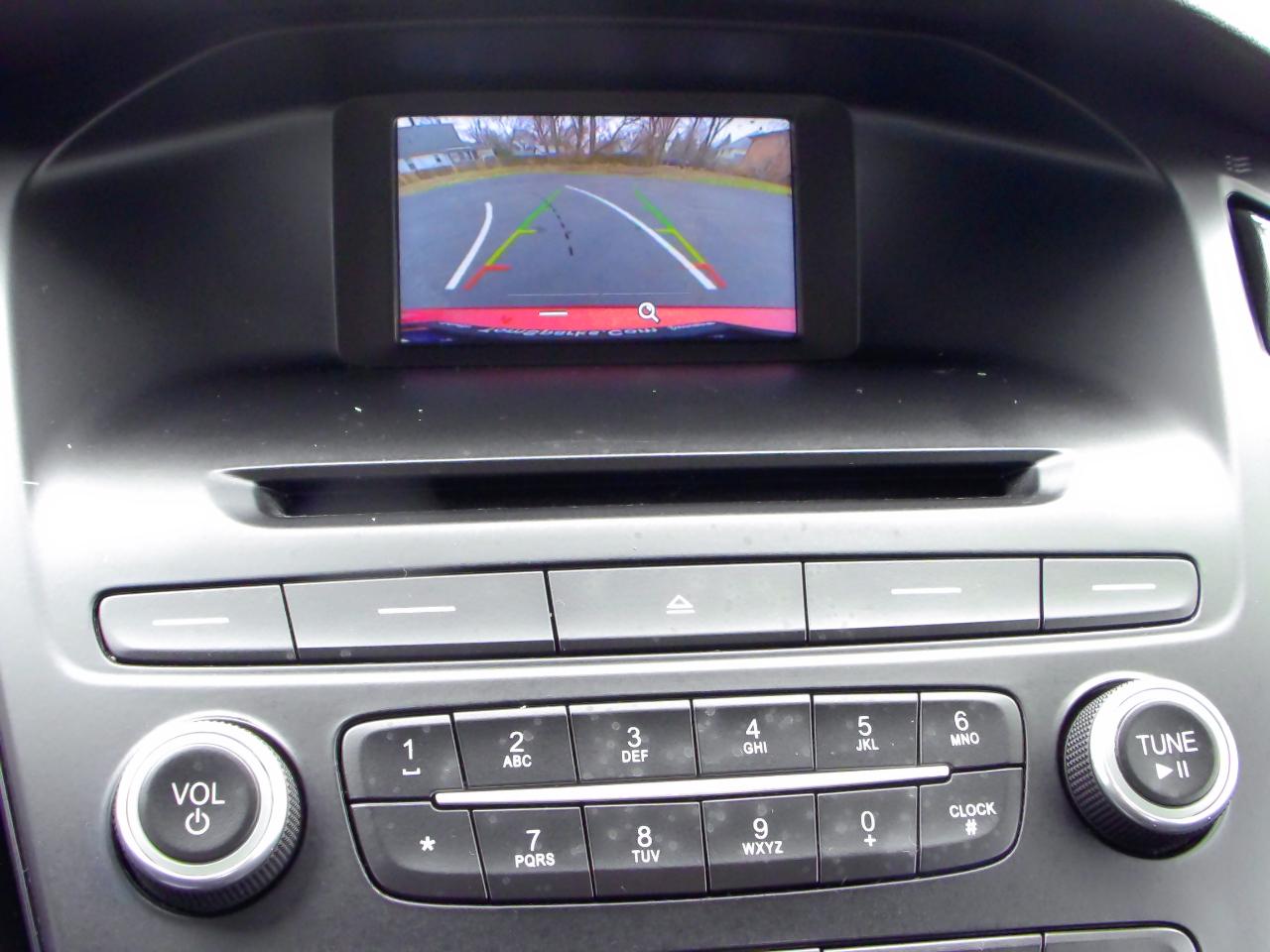 Ford Focus SE Sedan 2017