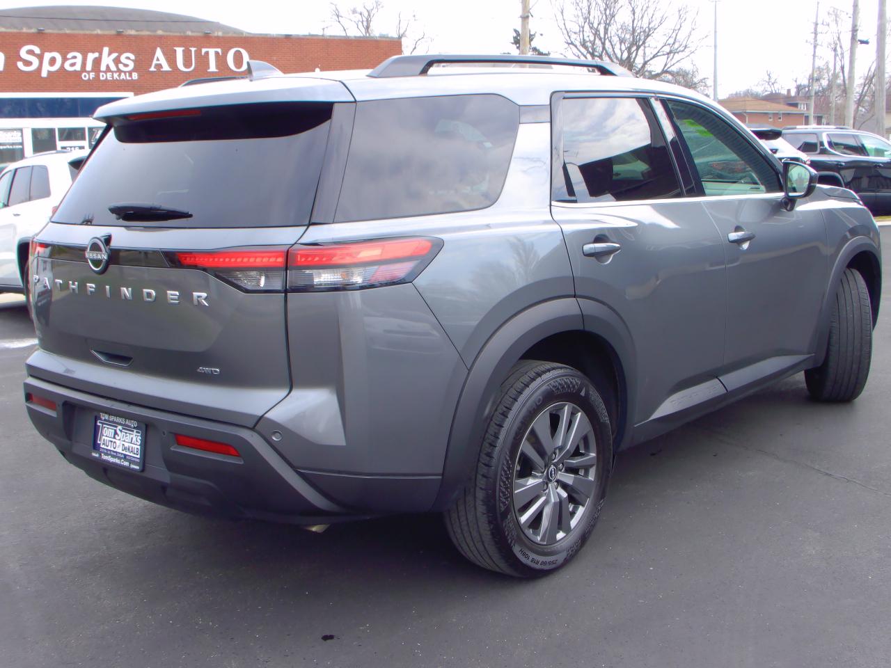 Nissan Pathfinder SV 4WD 2025