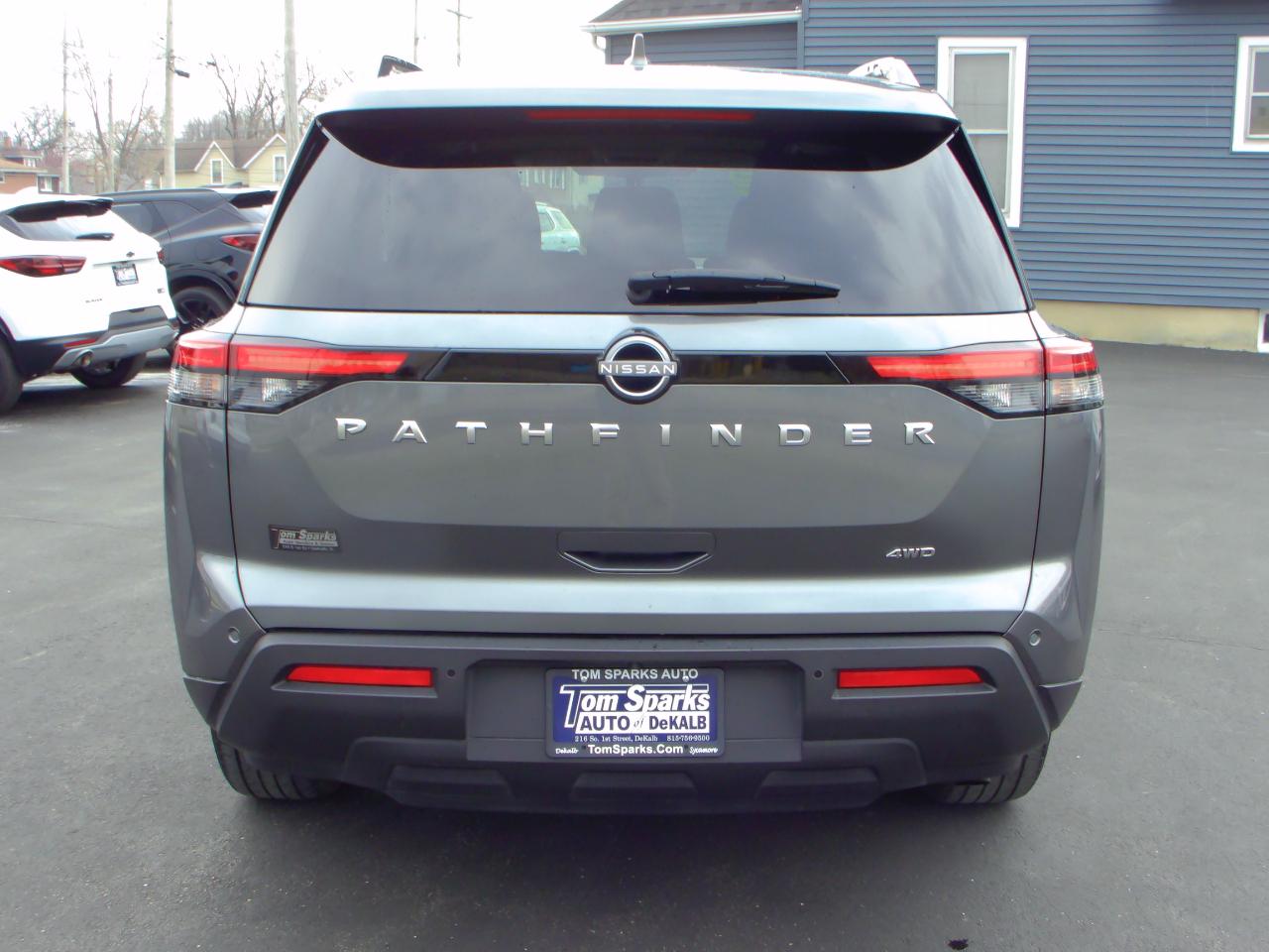 Nissan Pathfinder SV 4WD 2025