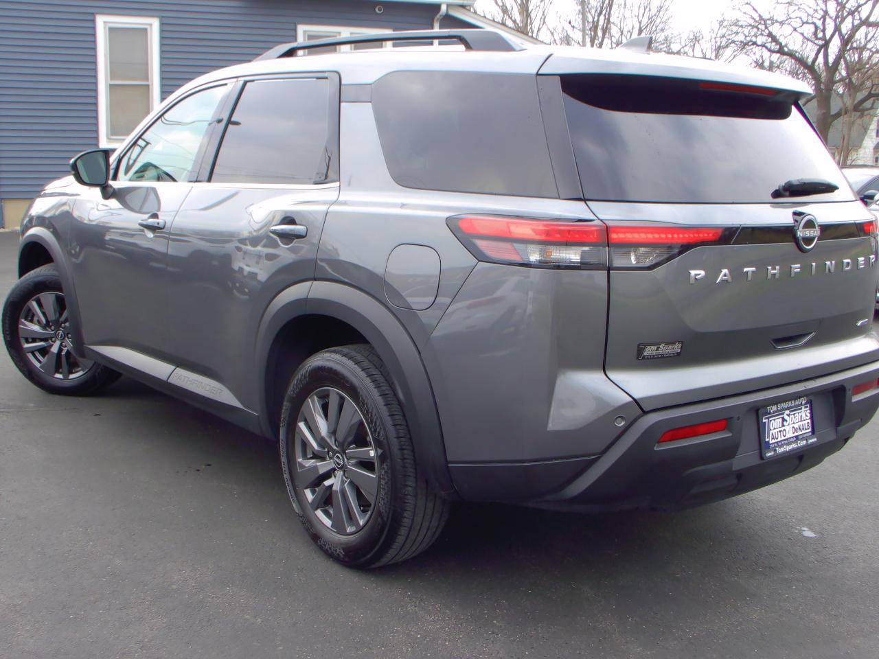 Nissan Pathfinder SV 4WD 2025