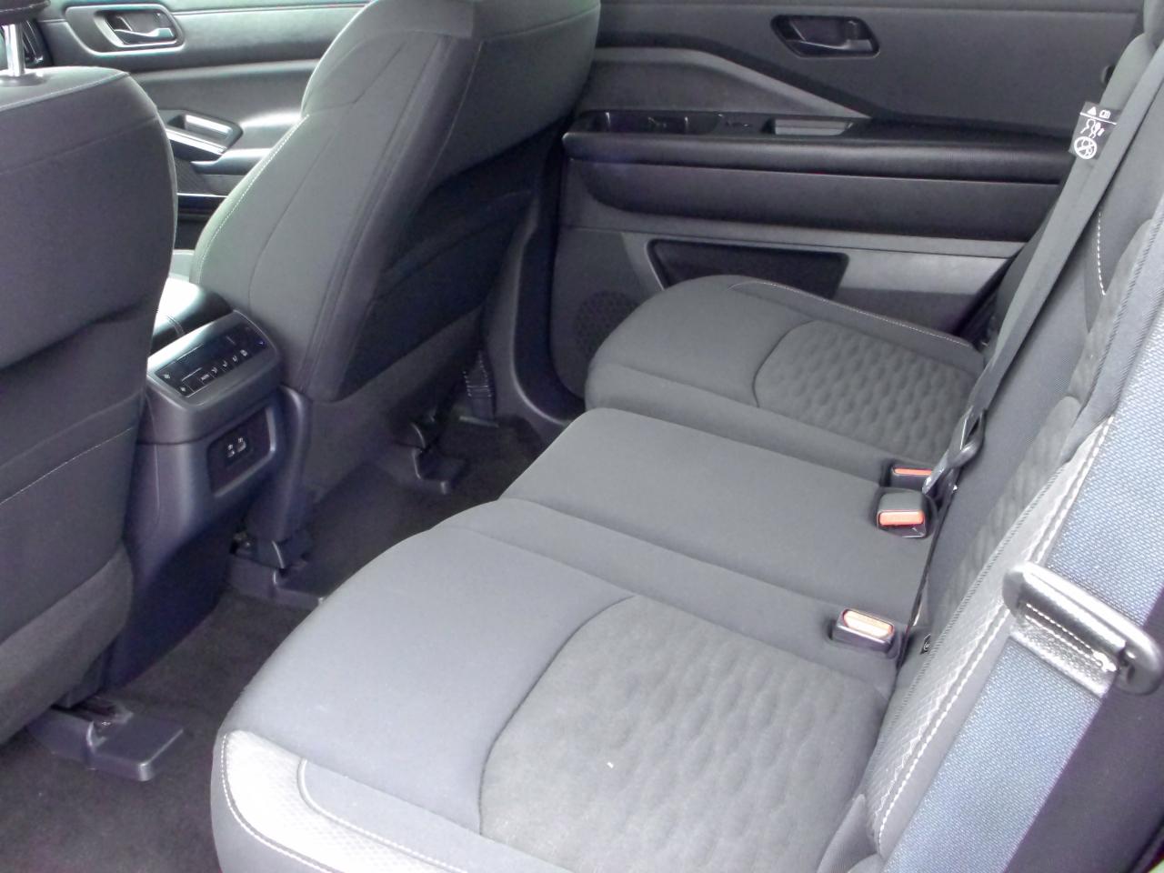 Nissan Pathfinder SV 4WD 2025