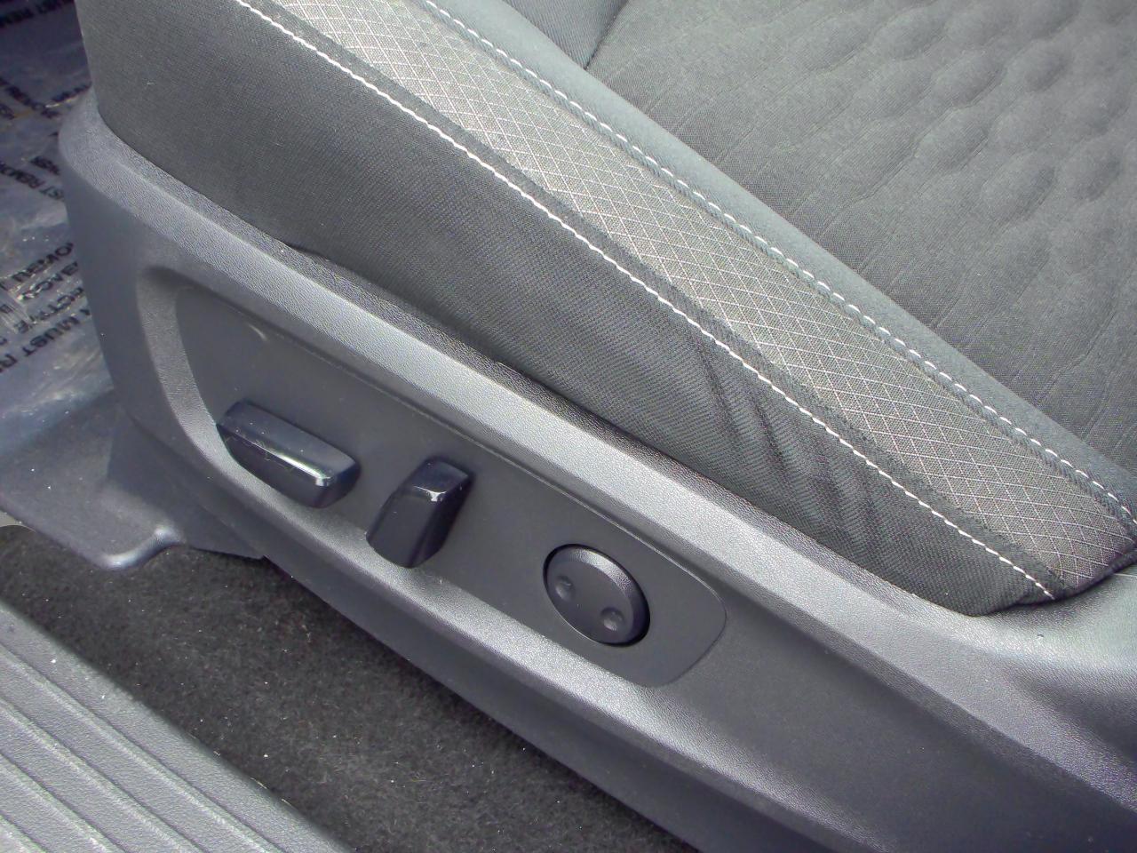 Nissan Pathfinder SV 4WD 2025