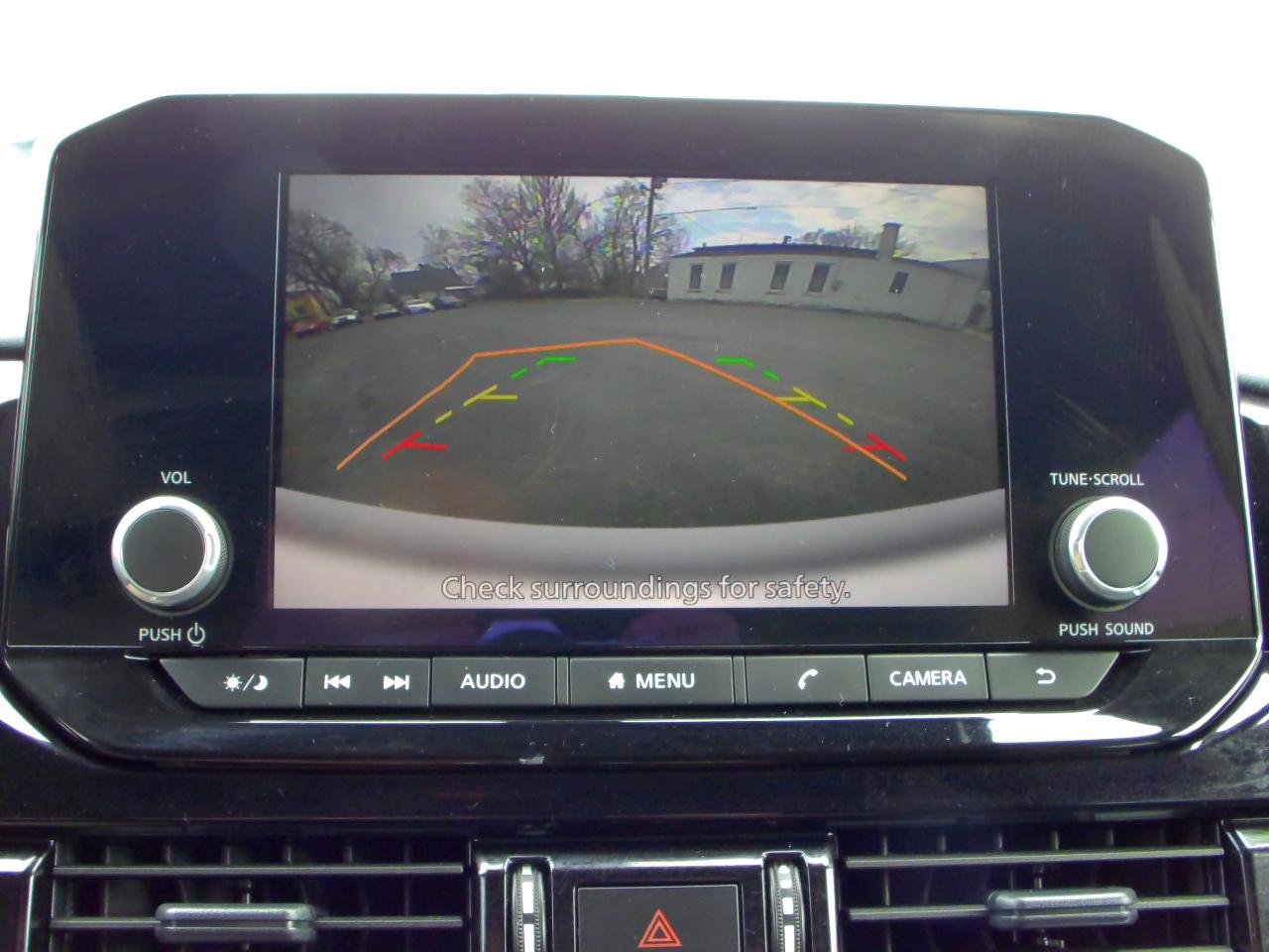 Nissan Pathfinder SV 4WD 2025