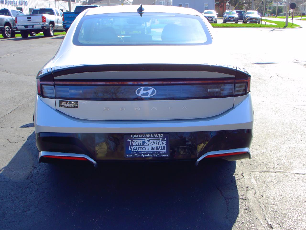 Hyundai Sonata SEL FWD 2025