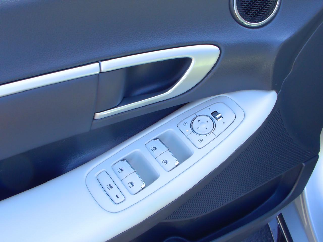 Hyundai Sonata SEL FWD 2025