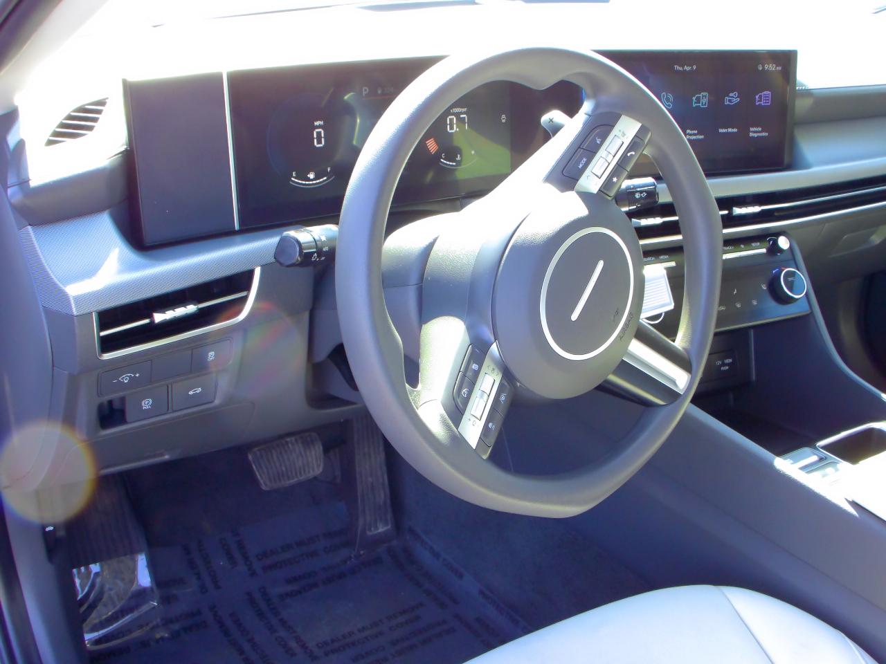 Hyundai Sonata SEL FWD 2025