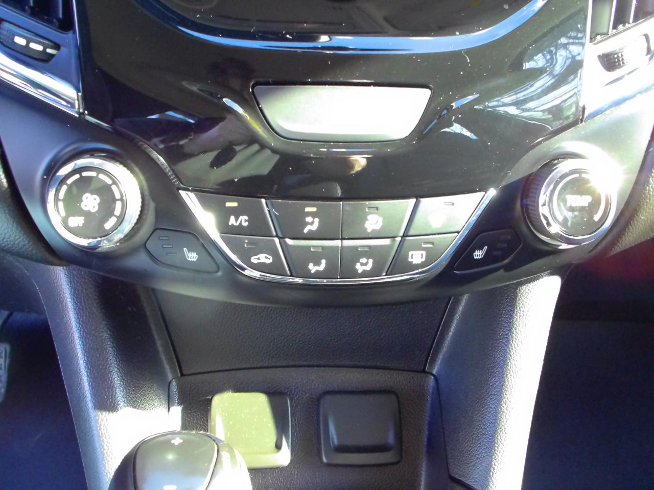 Chevrolet Cruze 4dr Sdn 1.4L Premier w/1SF 2018