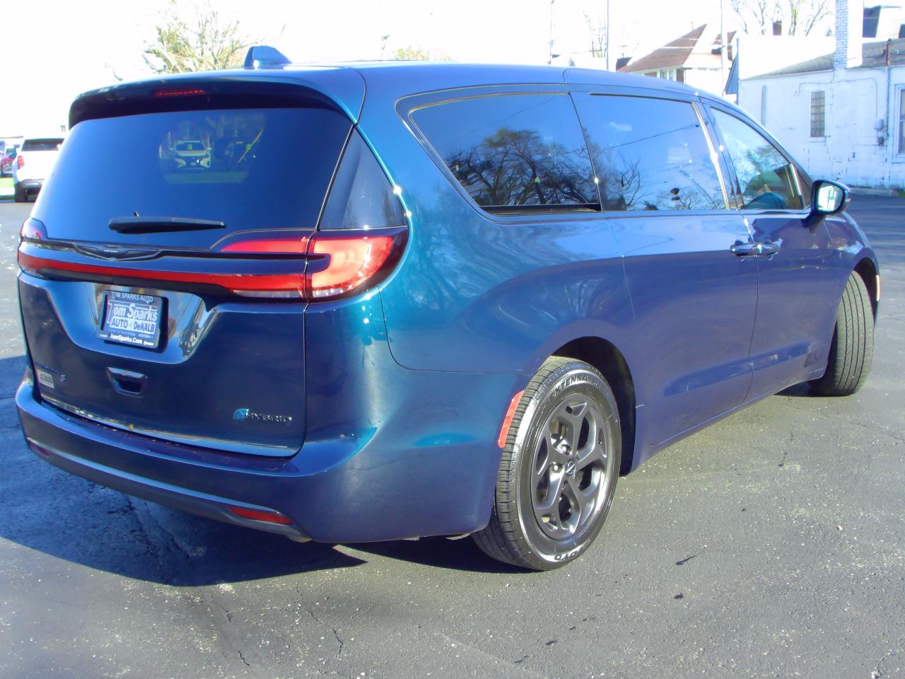 Chrysler Pacifica Hybrid Touring L FWD 2022