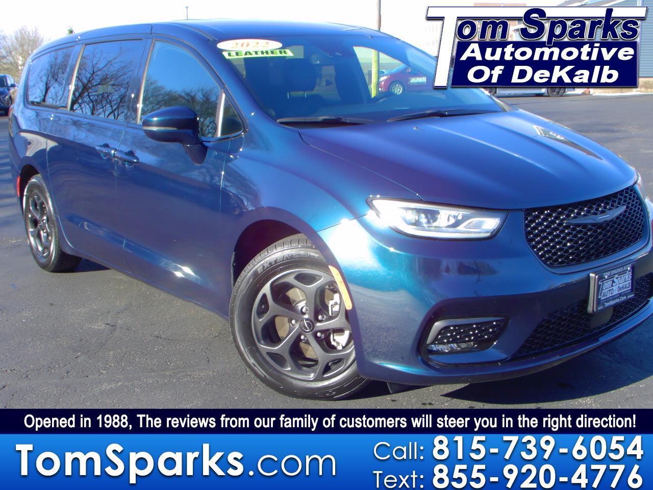 2022 Chrysler Pacifica Hybrid Touring L FWD