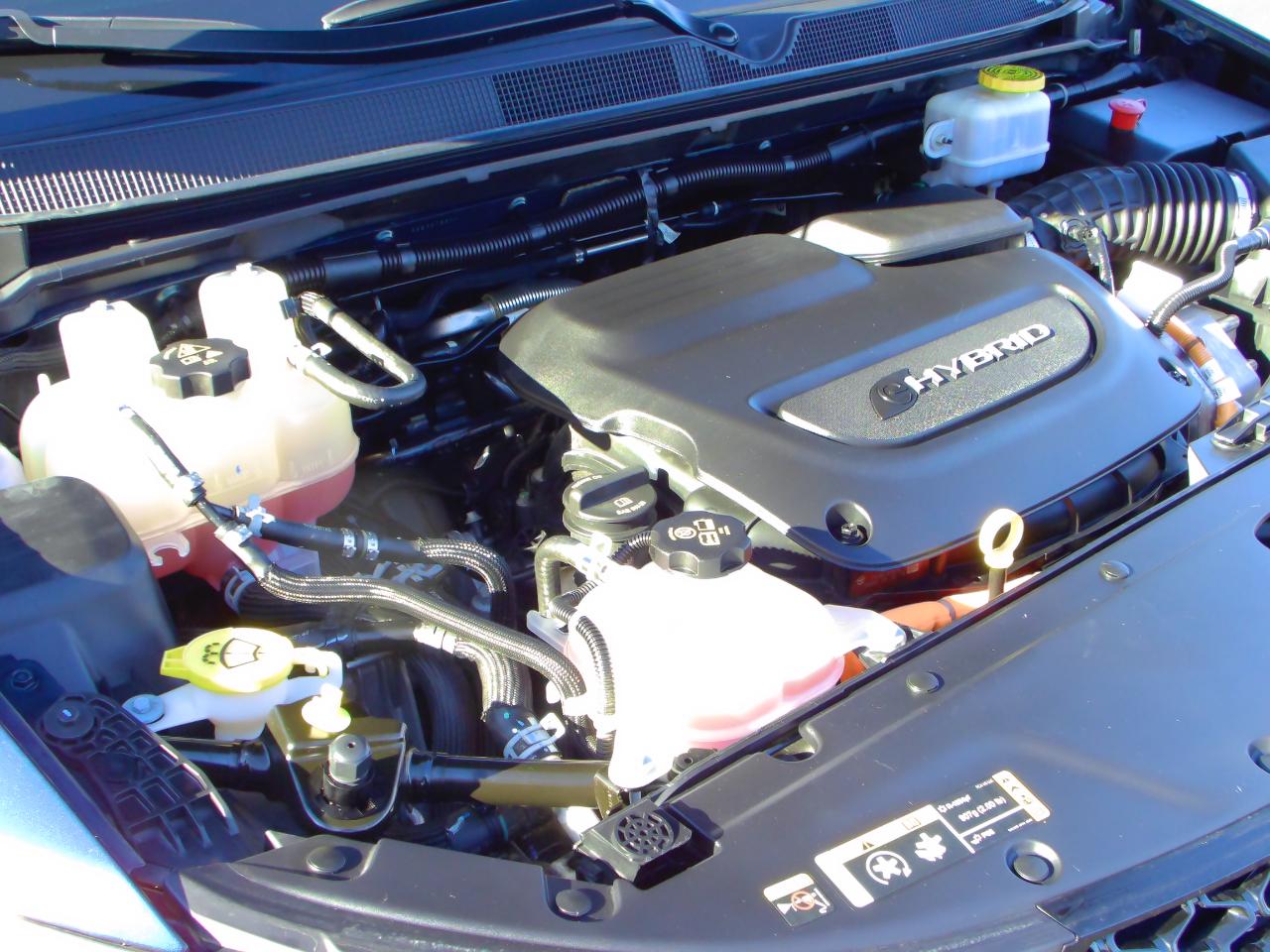 Chrysler Pacifica Hybrid Touring L FWD 2022