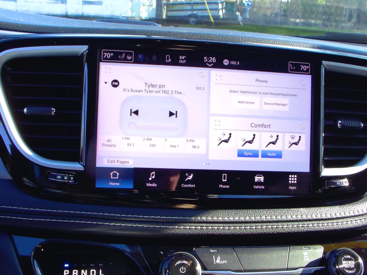 Chrysler Pacifica Hybrid Touring L FWD 2022