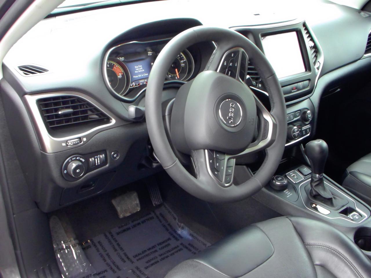 Jeep Cherokee Latitude Lux 4x4 2022