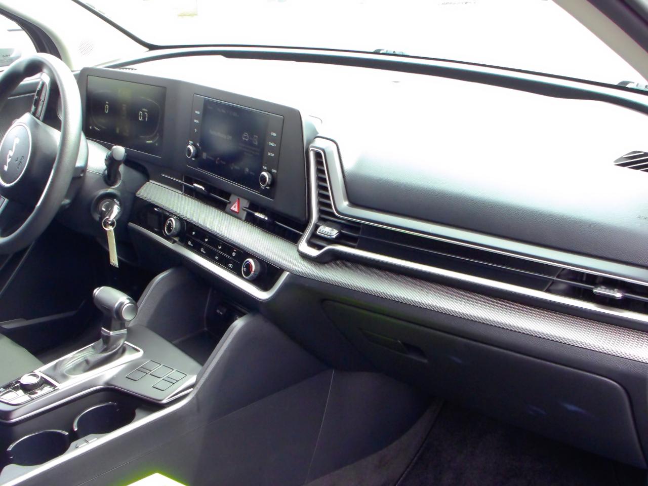 Kia Sportage LX FWD 2025