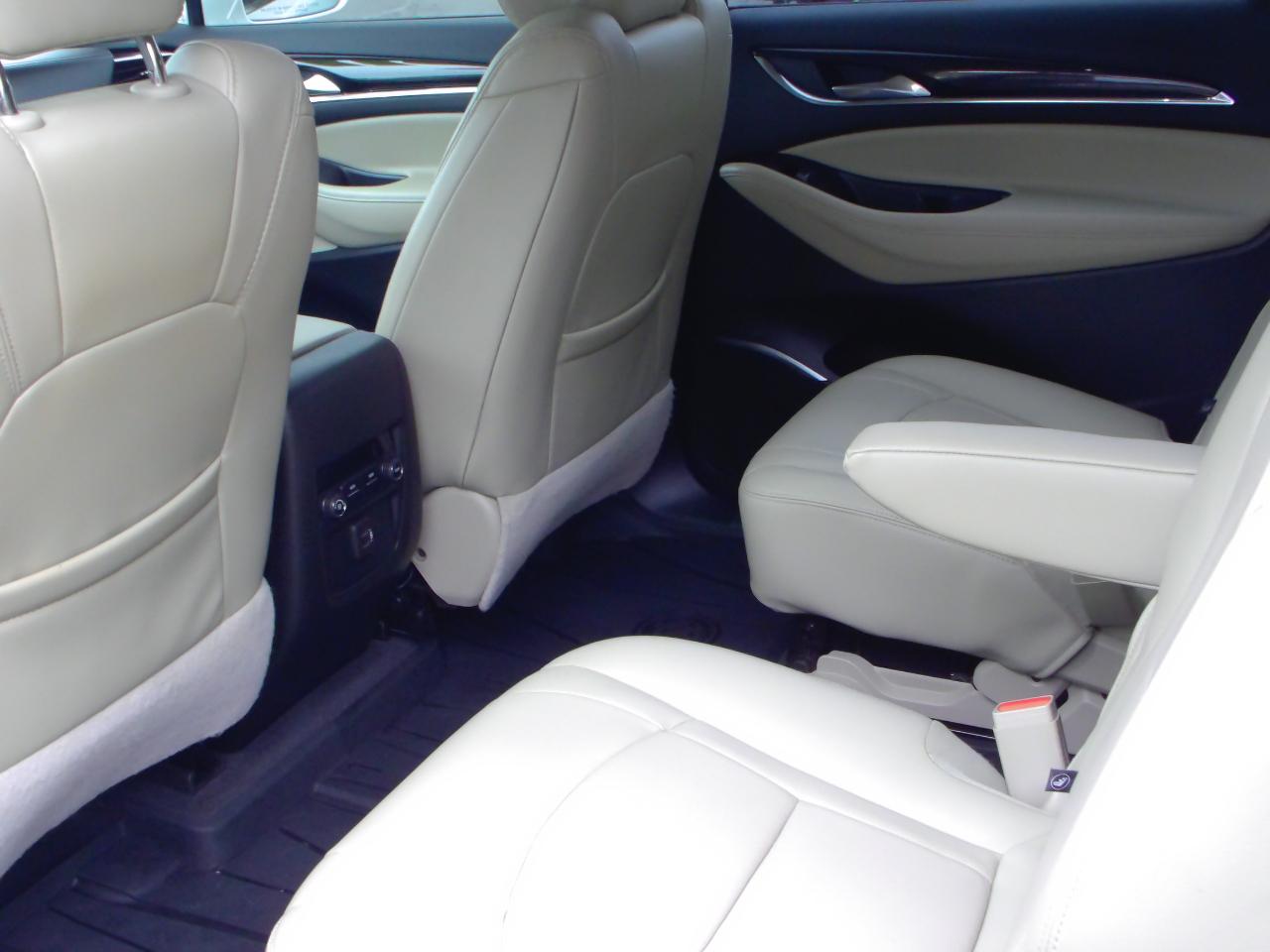Buick Enclave AWD 4dr Essence 2019