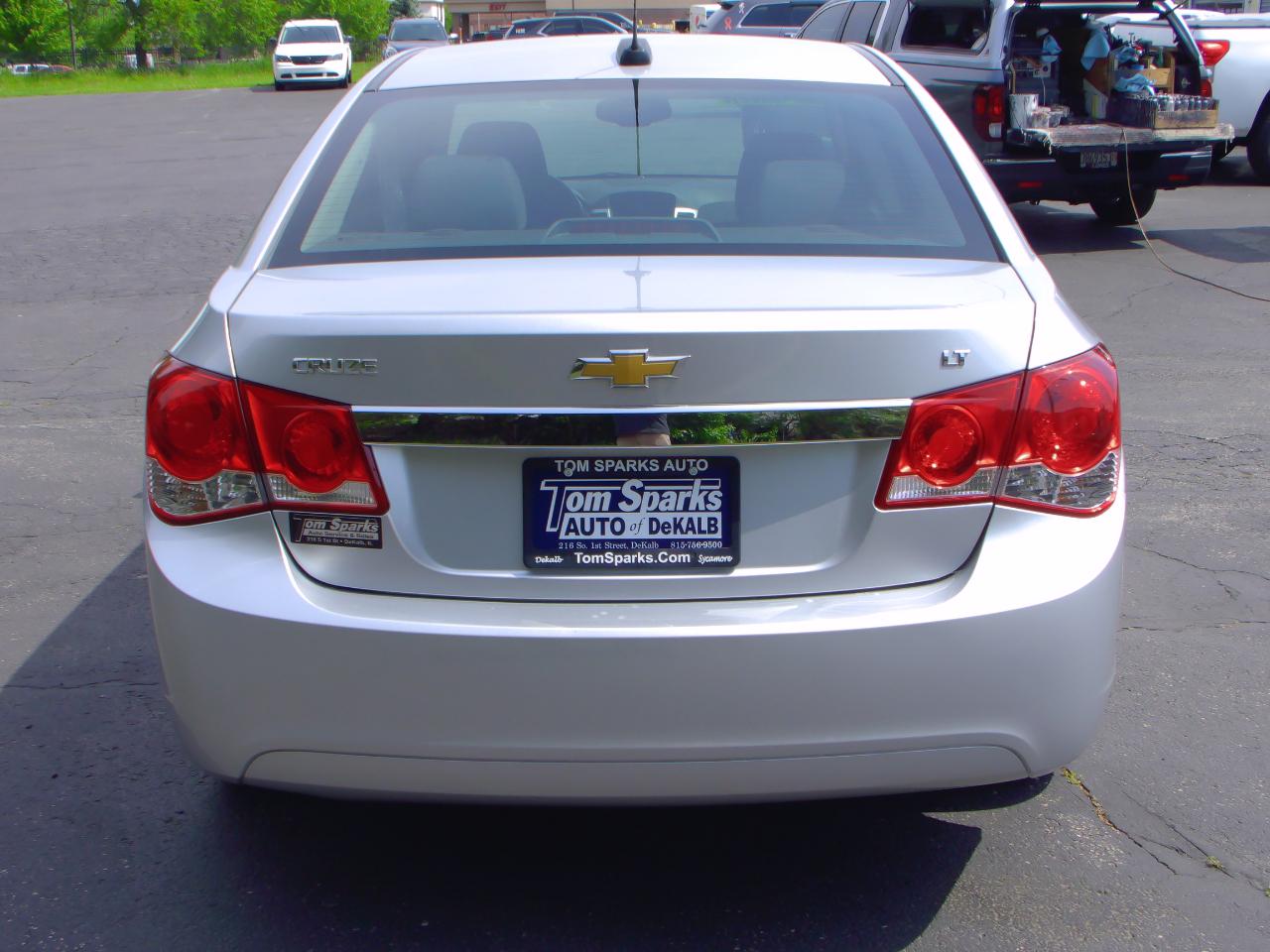 Chevrolet Cruze Limited 4dr Sdn Auto LT w/1LT 2016