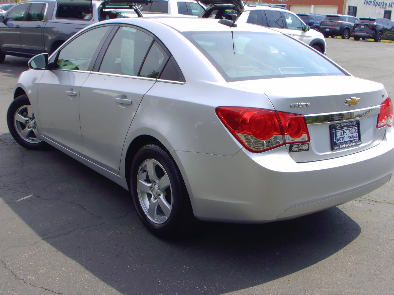 Chevrolet Cruze Limited 4dr Sdn Auto LT w/1LT 2016