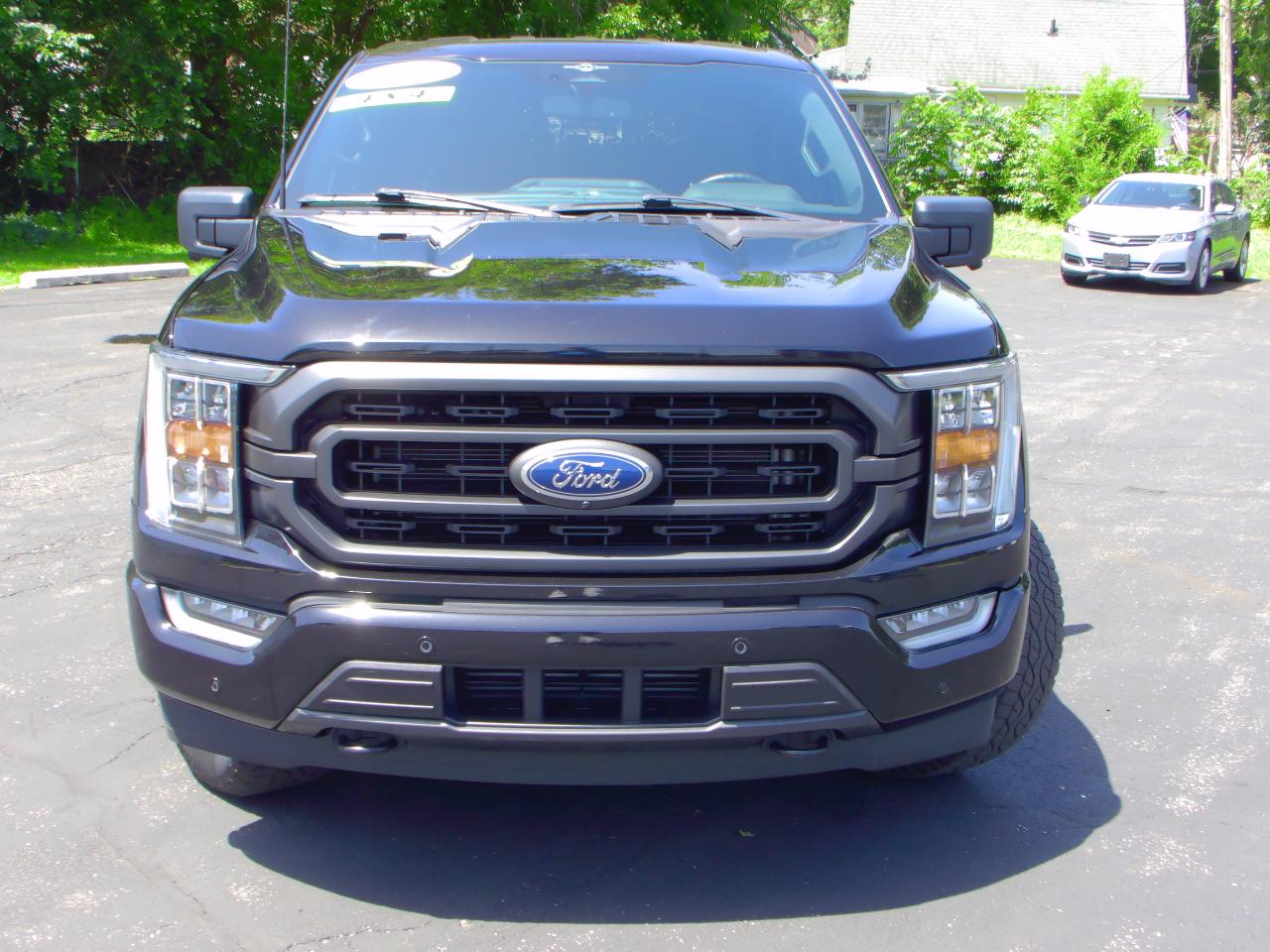 Ford F-150 XLT 4x4 SuperCrew 2023