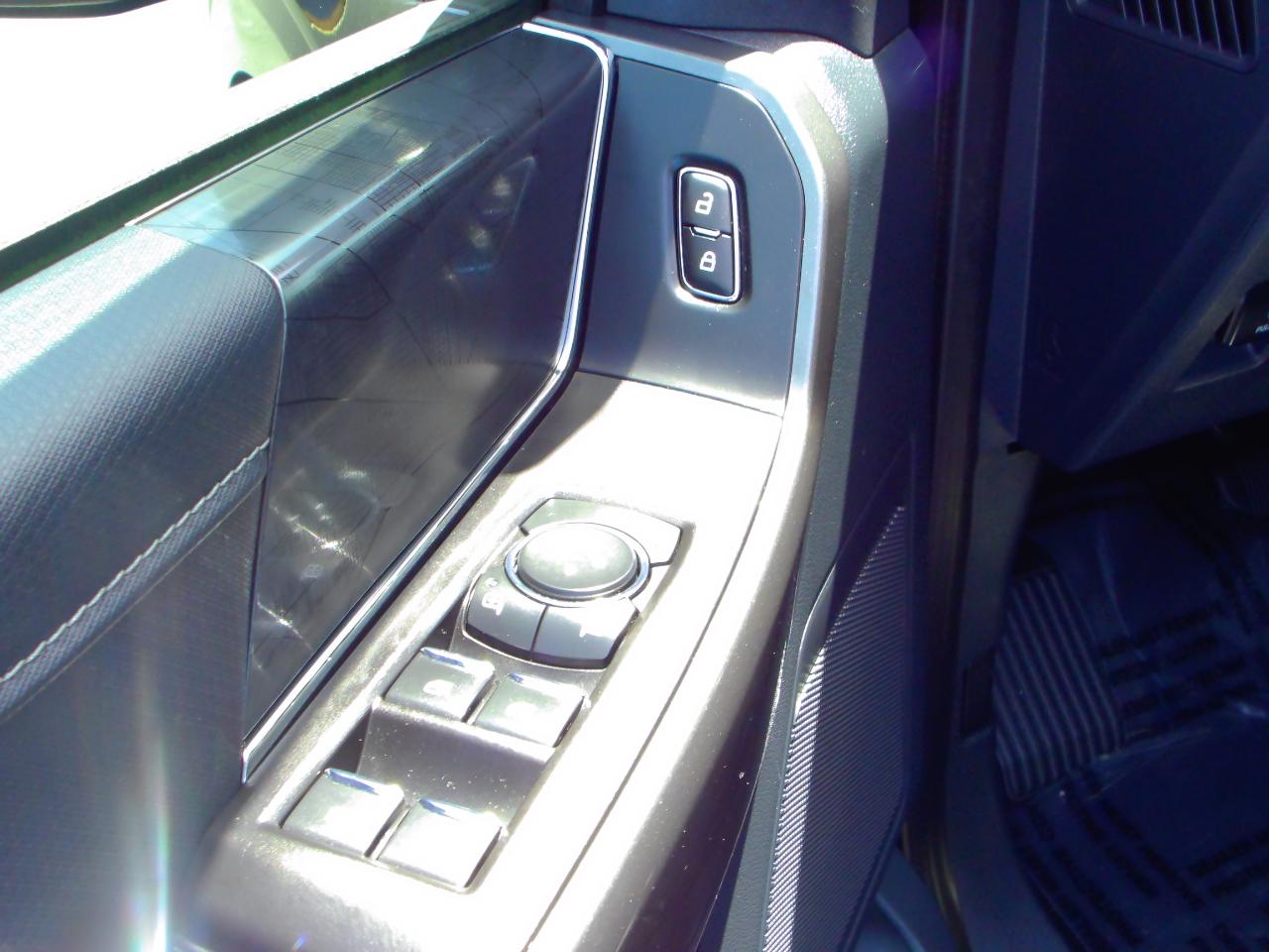 Ford F-150 XLT 4x4 SuperCrew 2023