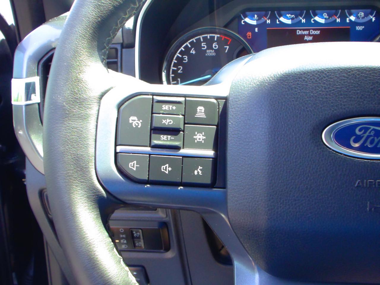 Ford F-150 XLT 4x4 SuperCrew 2023