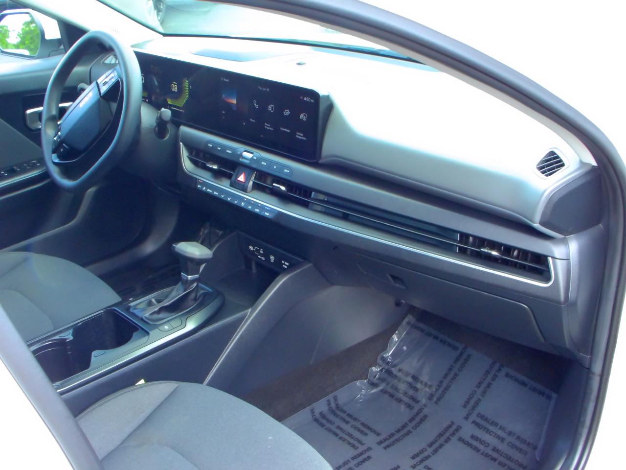 Kia K4 LXS FWD 2025