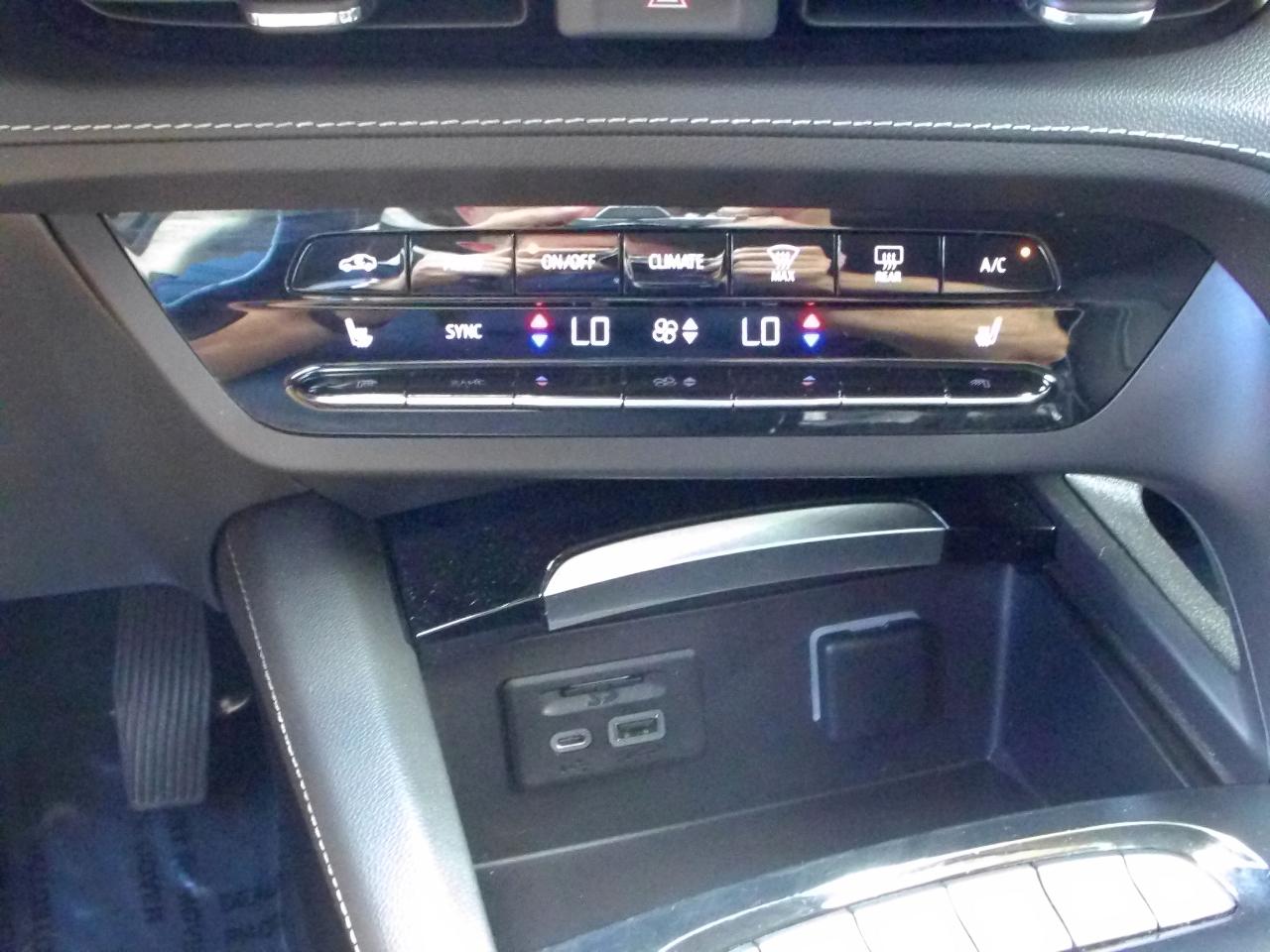 Buick Envision AWD 4dr Essence 2021