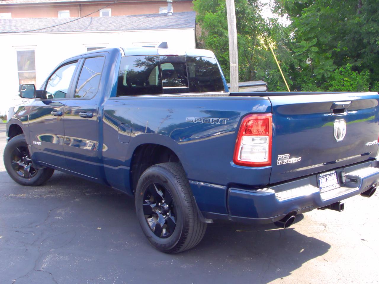RAM 1500 Big Horn 4wd Quad Cab 2023