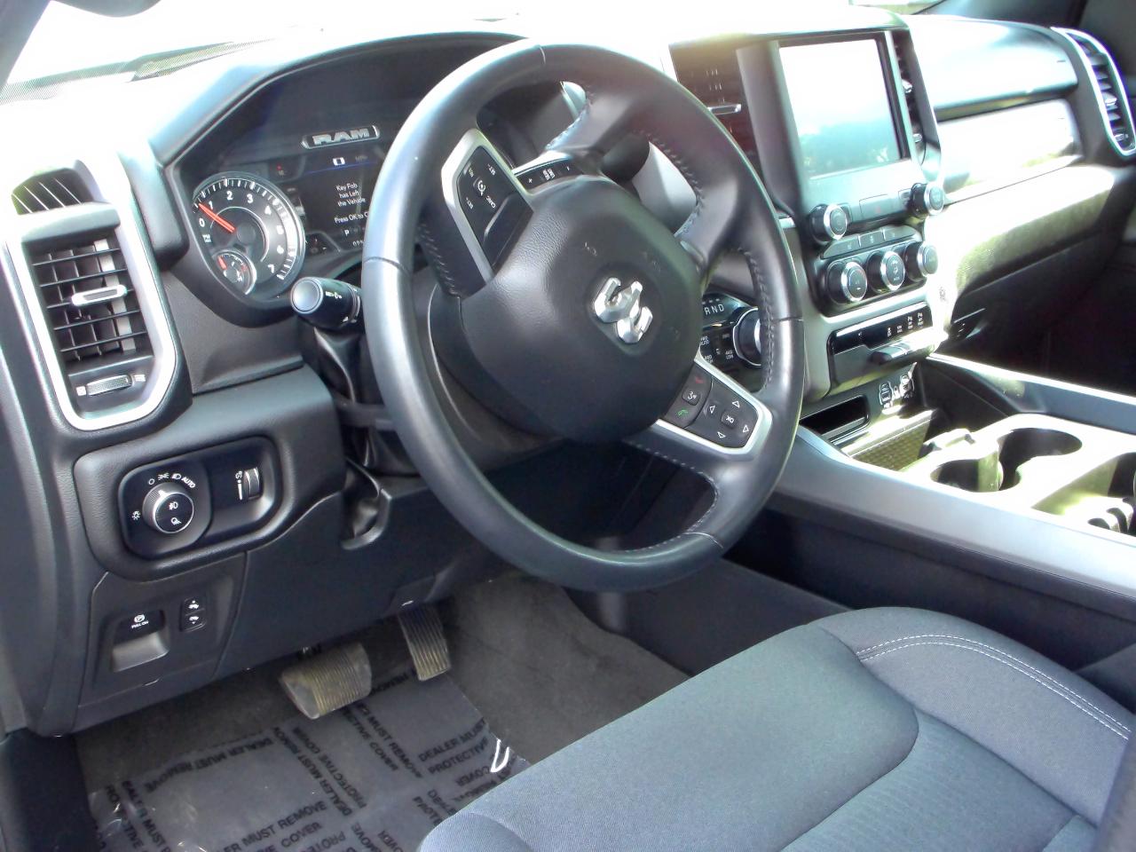 RAM 1500 Big Horn 4wd Quad Cab 2023