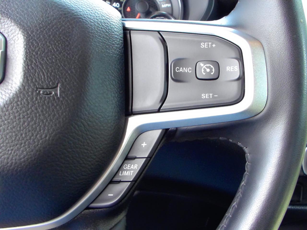 RAM 1500 Big Horn 4wd Quad Cab 2023