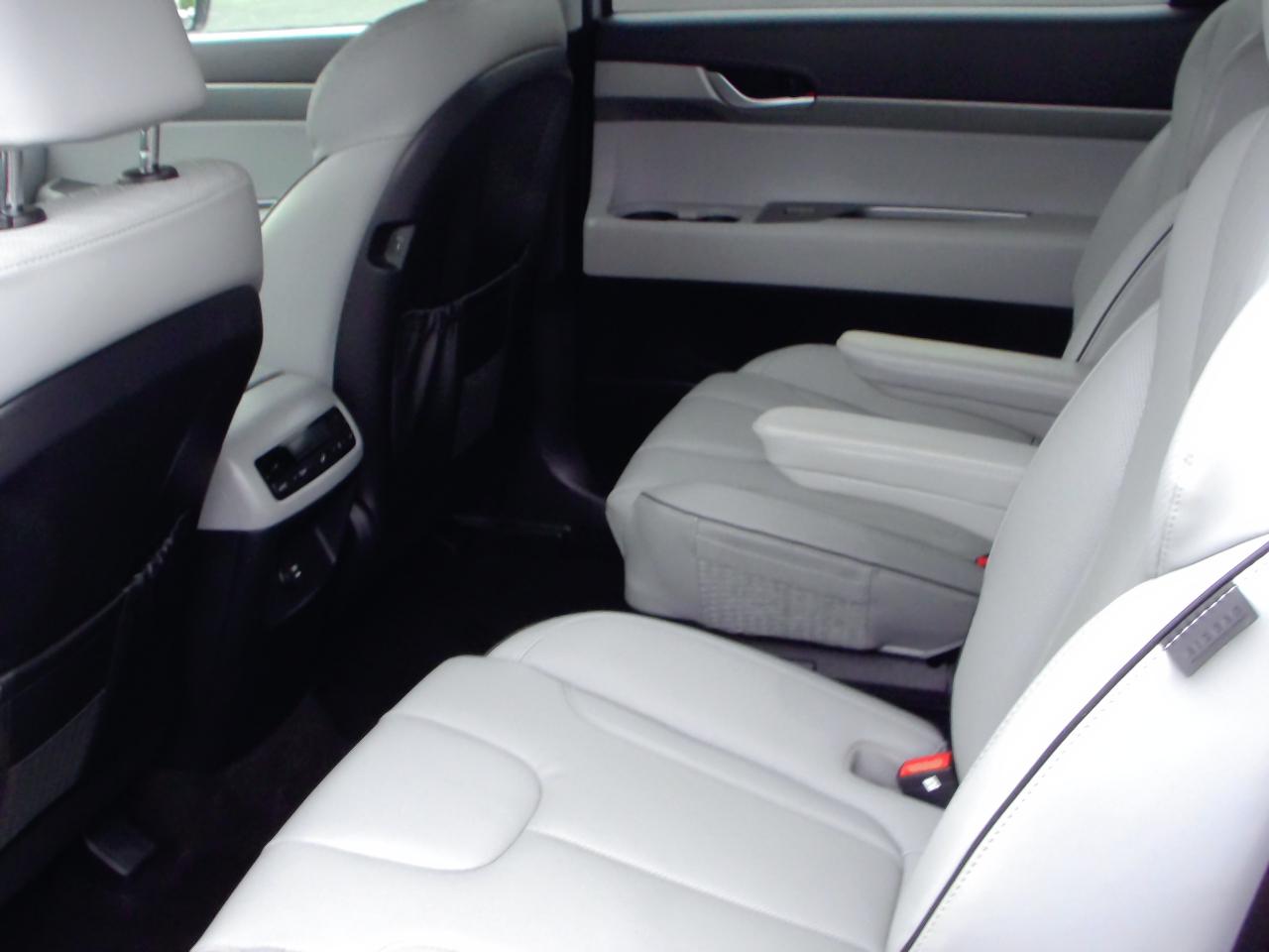 Hyundai Palisade SEL FWD 2025