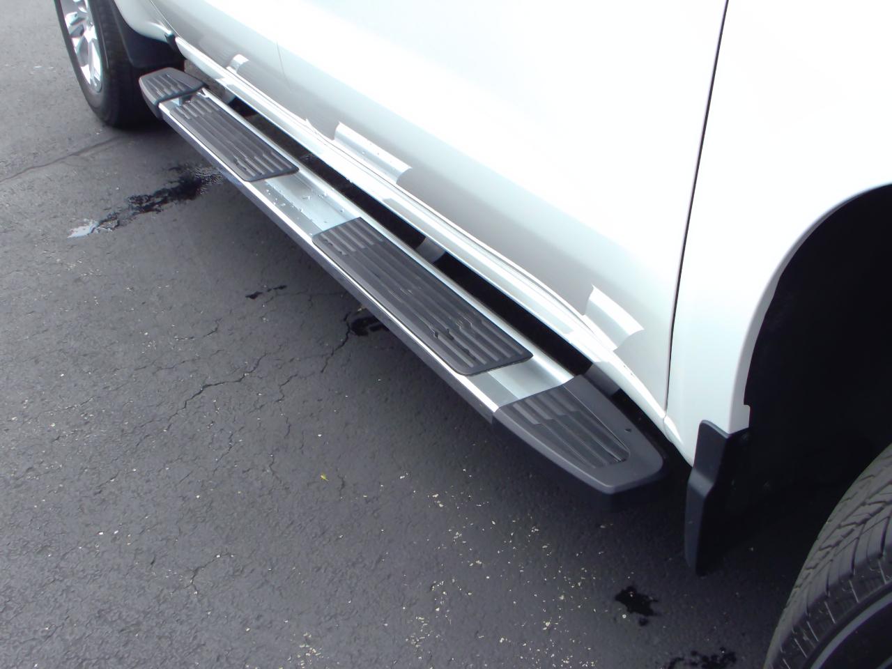 Chevrolet Silverado 1500 4WD Crew Cab 147" LTZ 2025