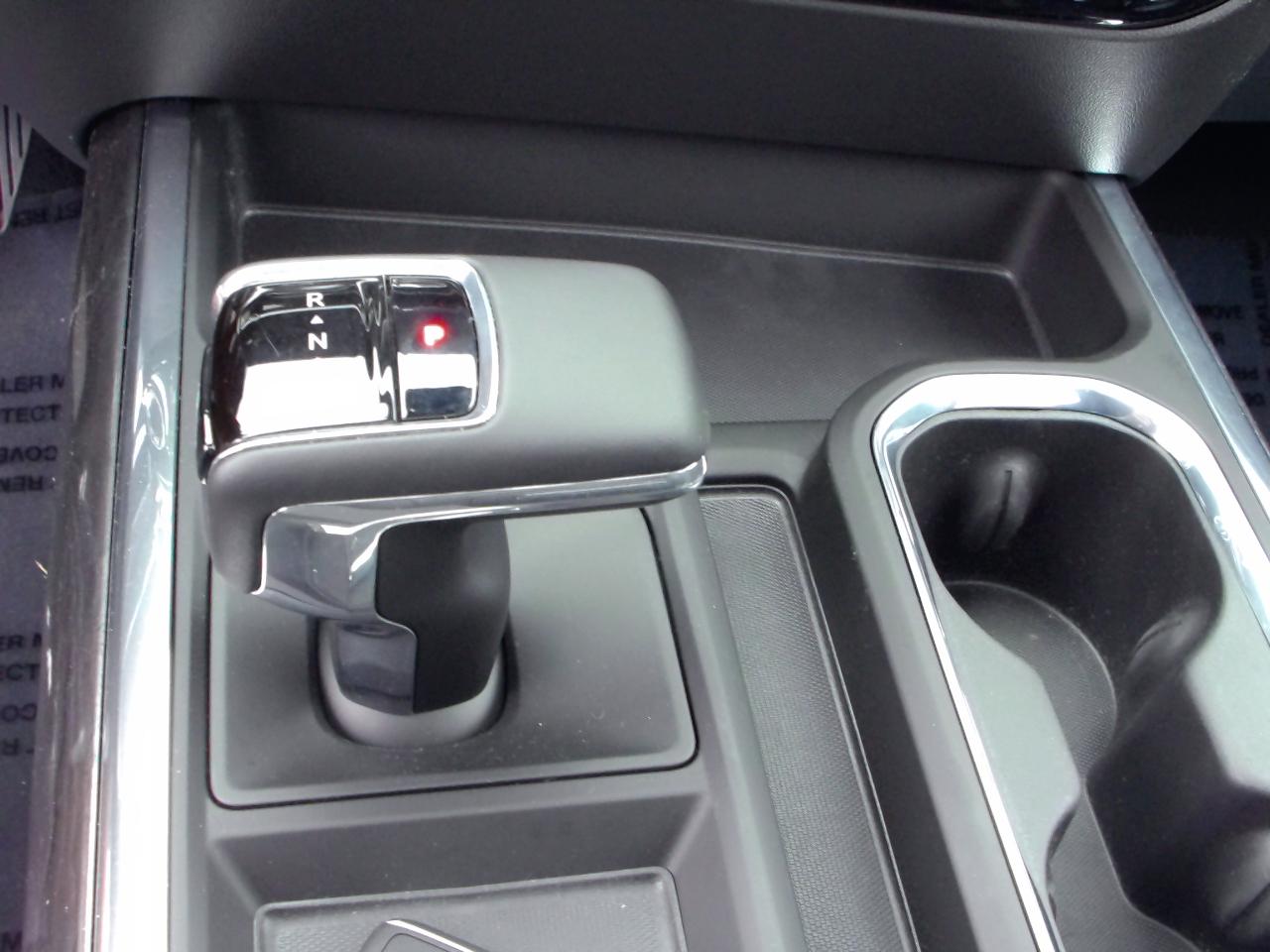 Chevrolet Silverado 1500 4WD Crew Cab 147" LTZ 2025