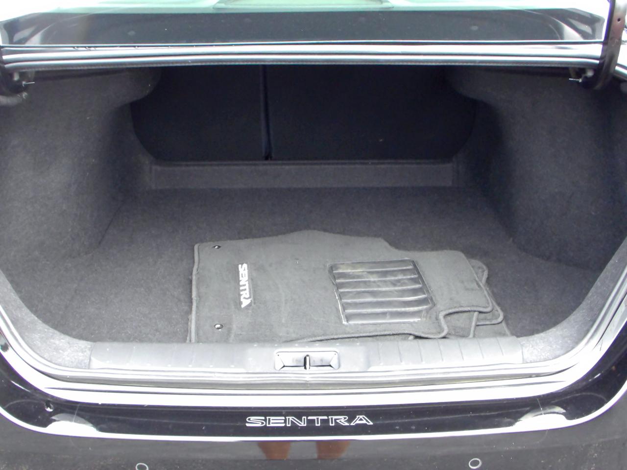 Nissan Sentra SV 2024
