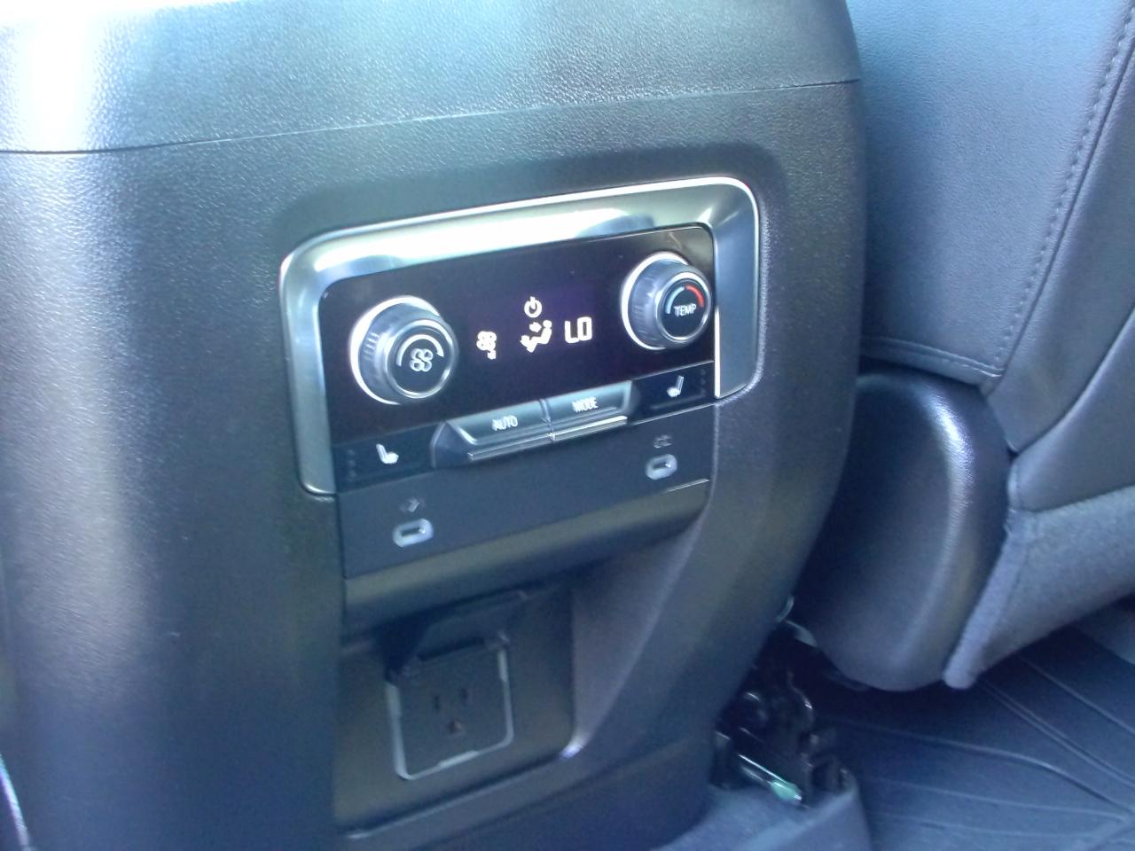 Chevrolet Tahoe 4WD 4dr Premier 2024