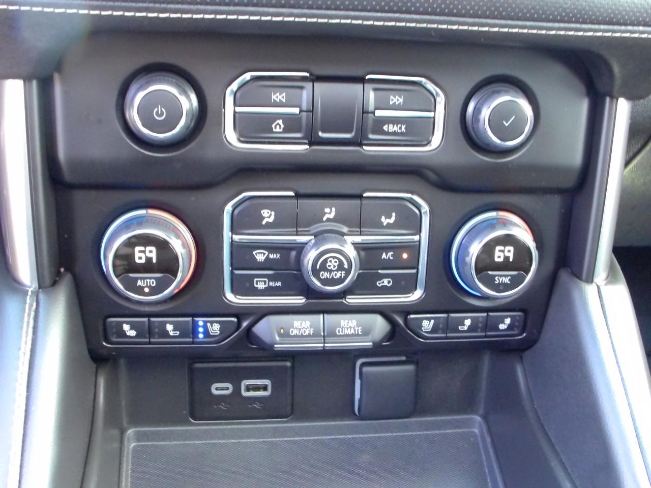 Chevrolet Tahoe 4WD 4dr Premier 2024