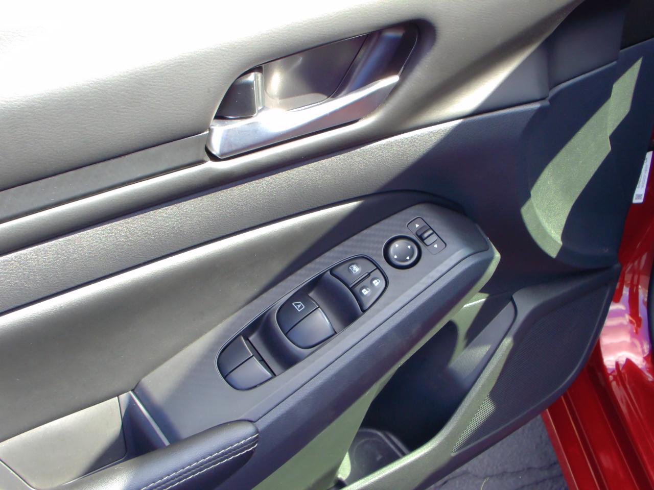 Nissan Altima 2.5 SV Sedan 2024