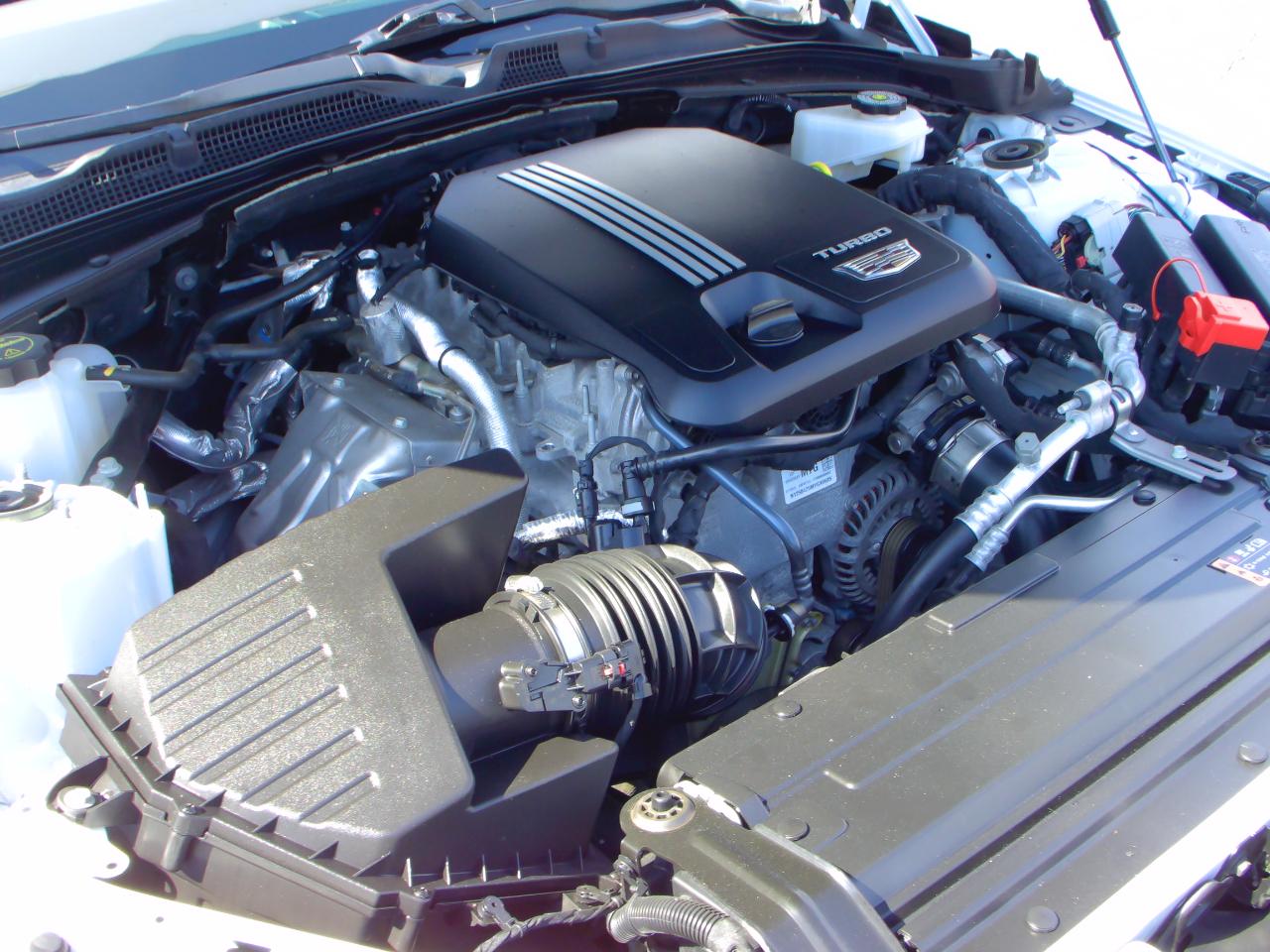 Cadillac CT4 4dr Sdn Premium Luxury 2025