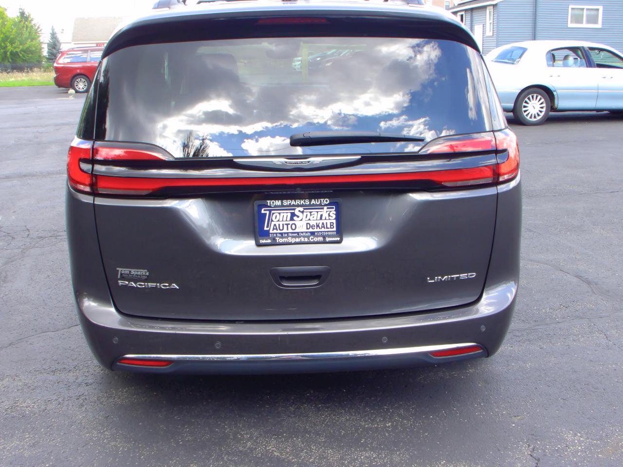 Chrysler Pacifica Limited 2023