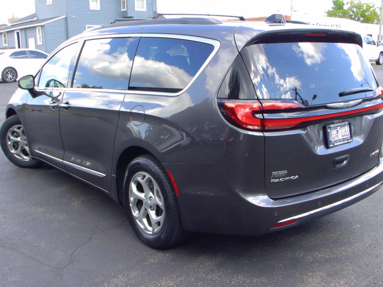 Chrysler Pacifica Limited 2023