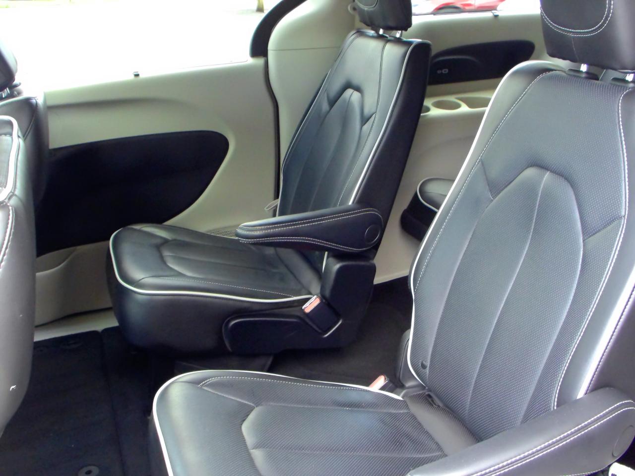 Chrysler Pacifica Limited 2023