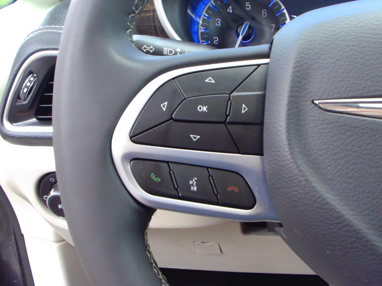 Chrysler Pacifica Limited 2023