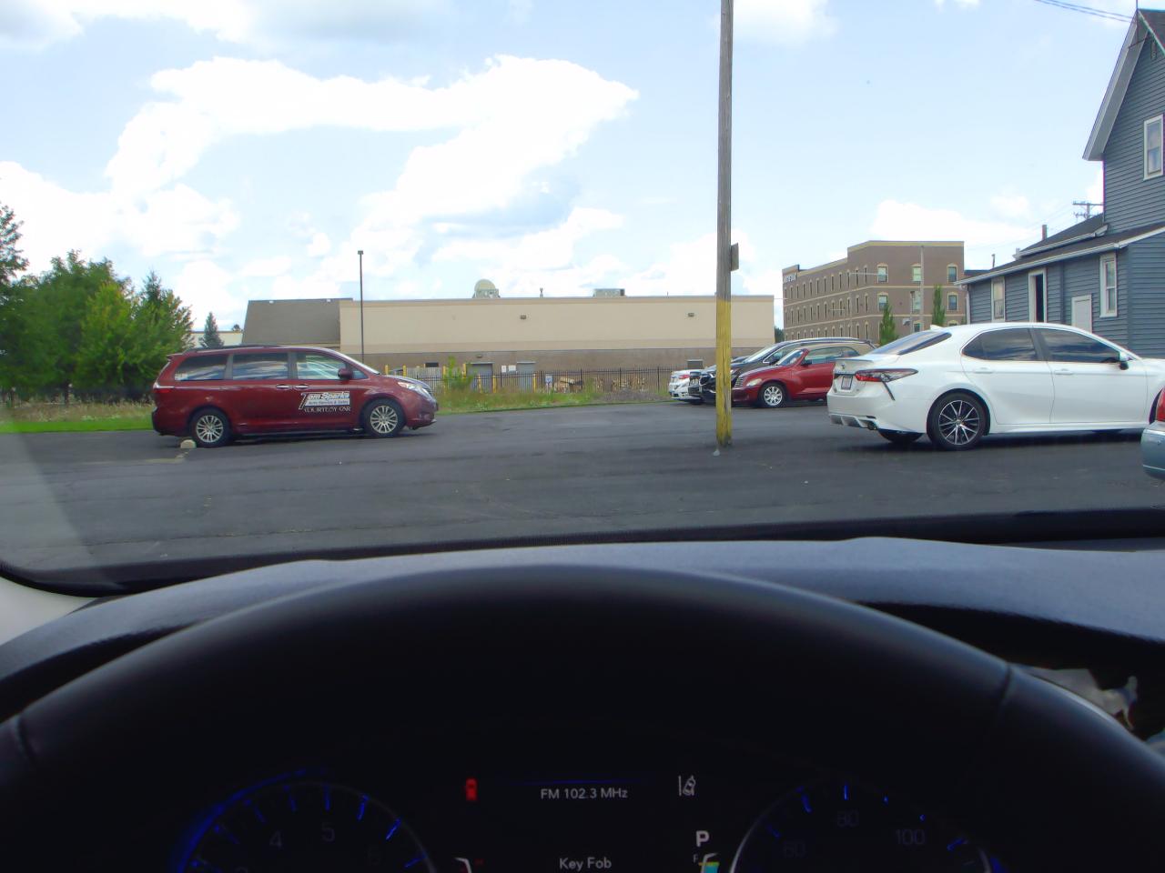 Chrysler Pacifica Limited 2023