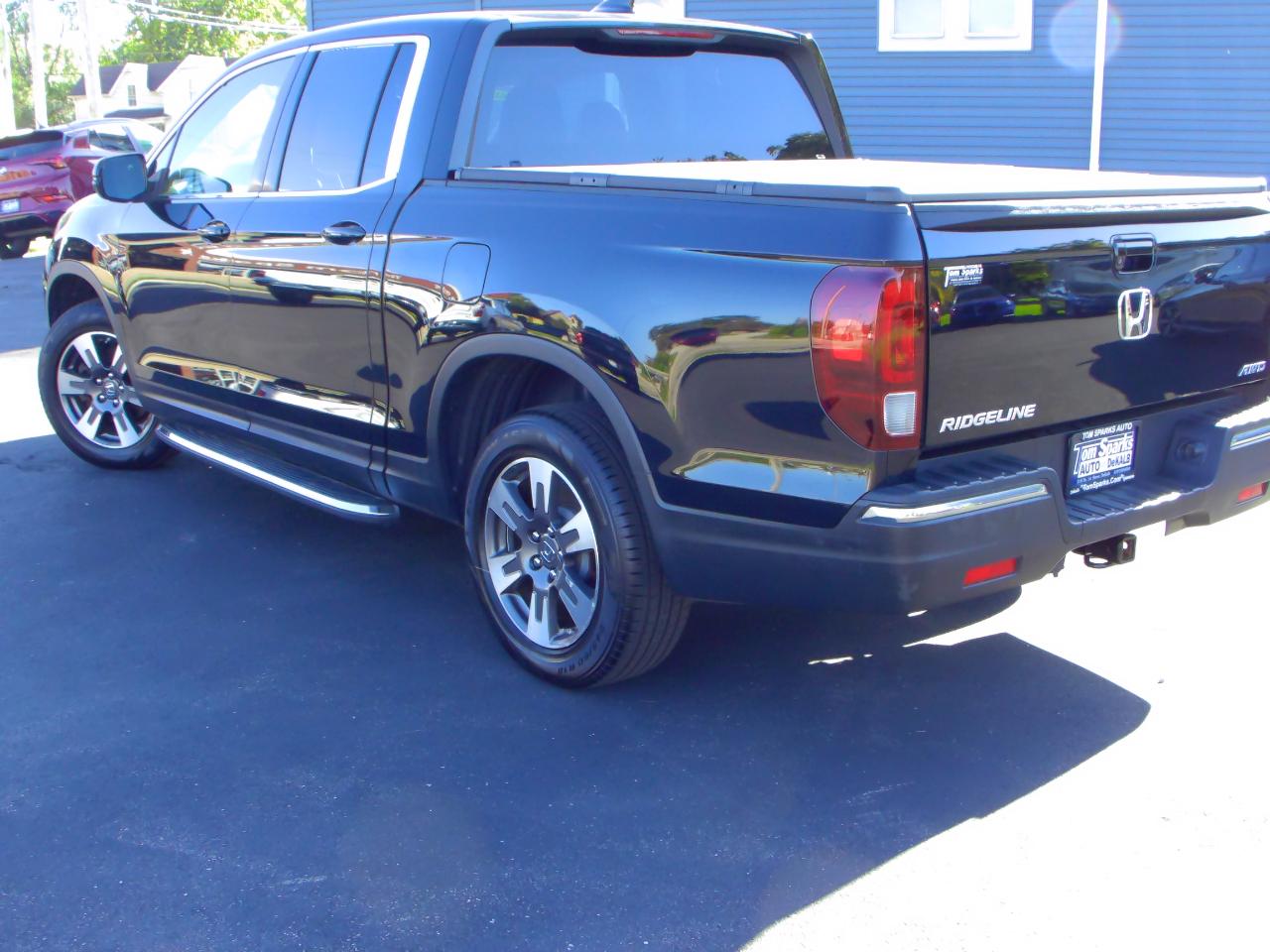 Honda Ridgeline RTL-T 4x4 Crew Cab 5.3' Bed 2017